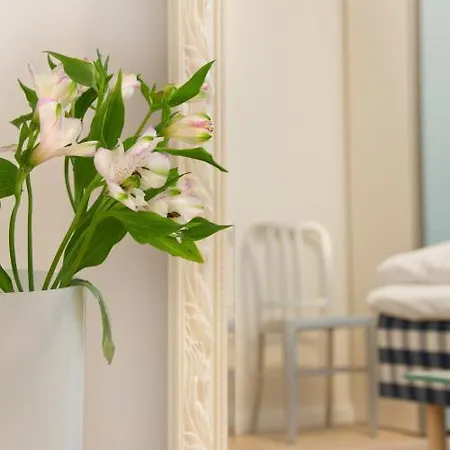 Domapartment City 3*